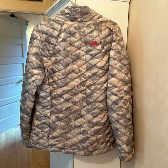 North Face Thermoball wm’s L - Picture 3 of 3